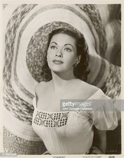 548 Yvonne De Carlo Photos Stock Photos & High